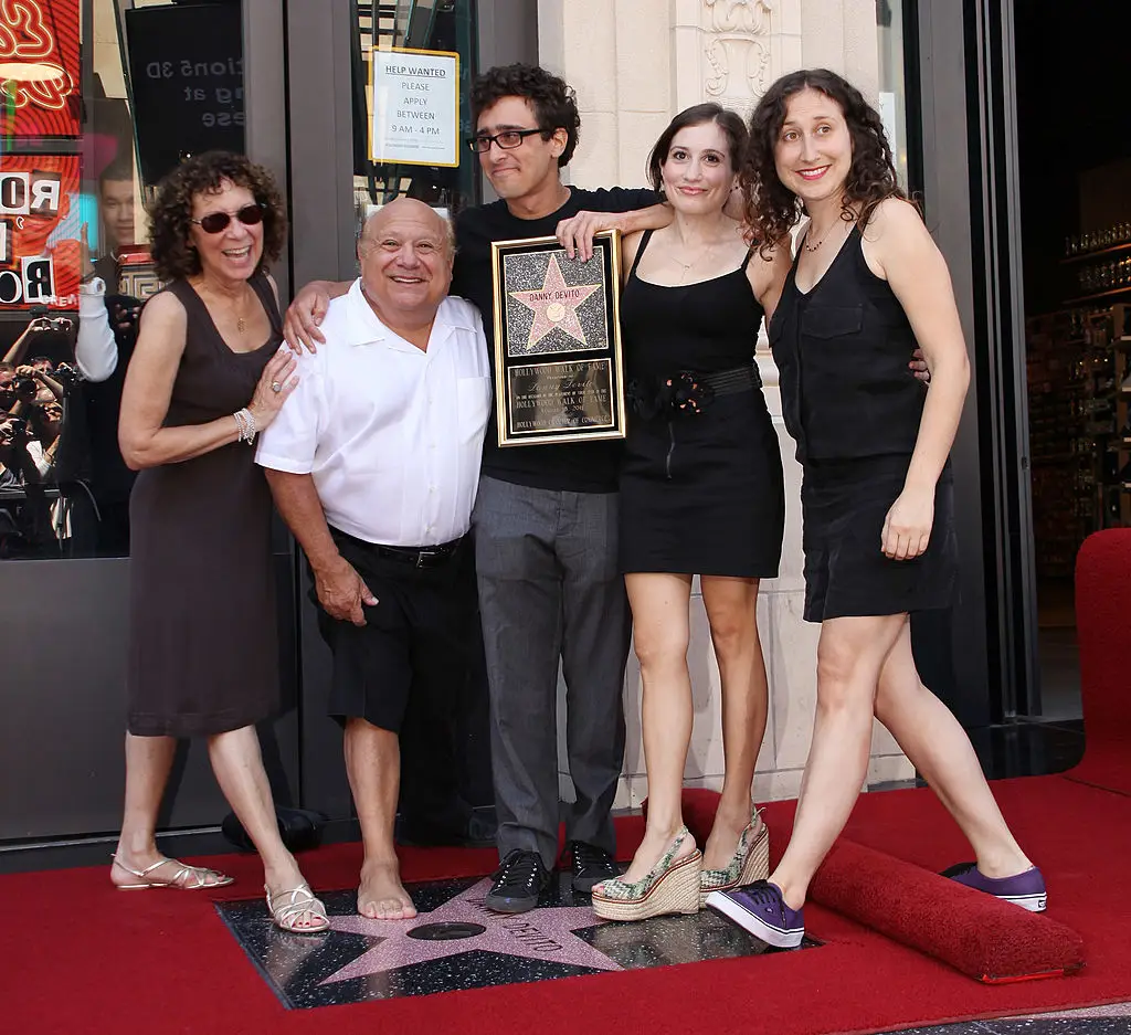 DeVito with his wife and kids (Michael Tran/FilmMagic)