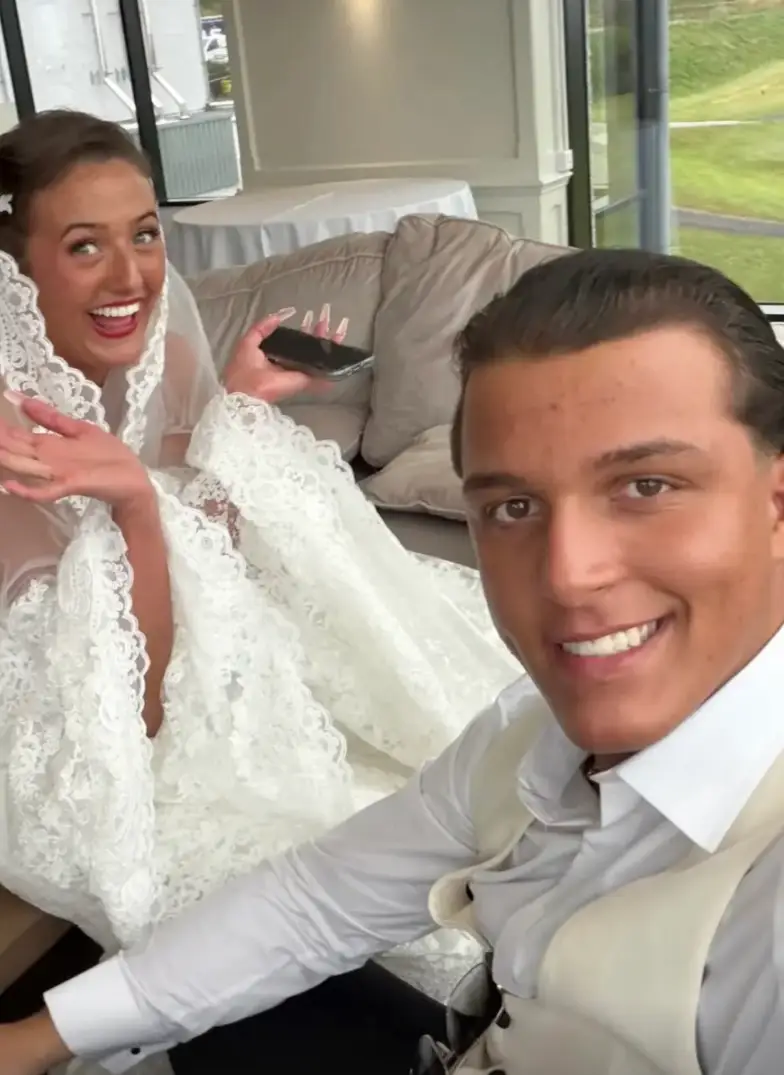 The newlyweds got hitched on the Isle of Man (TikTok/@venezuelaffury)