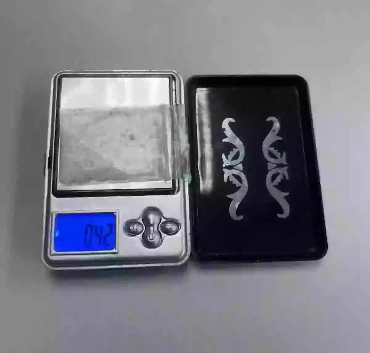 The cocaine that was found in his passport (viral press)