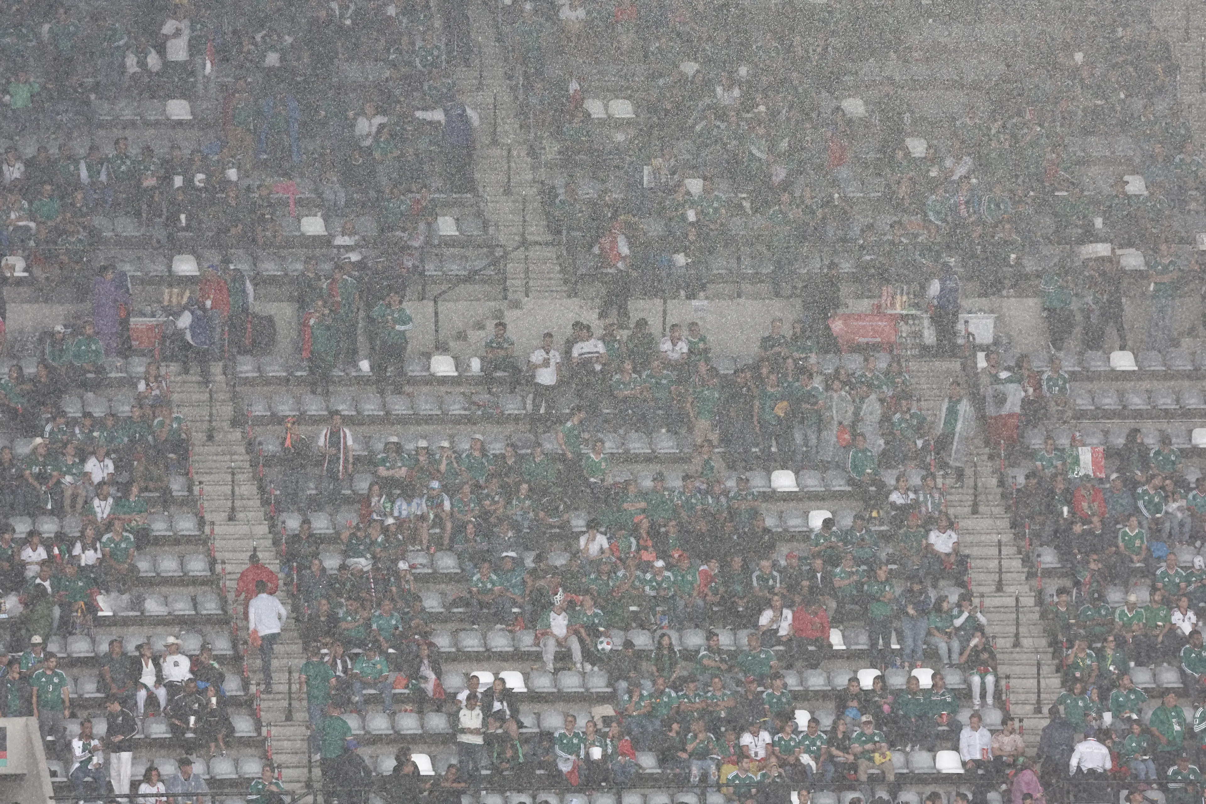 Thunderstorms have hit ahead of tonight’s game (Ulises RUIZ / AFP via Getty Images)