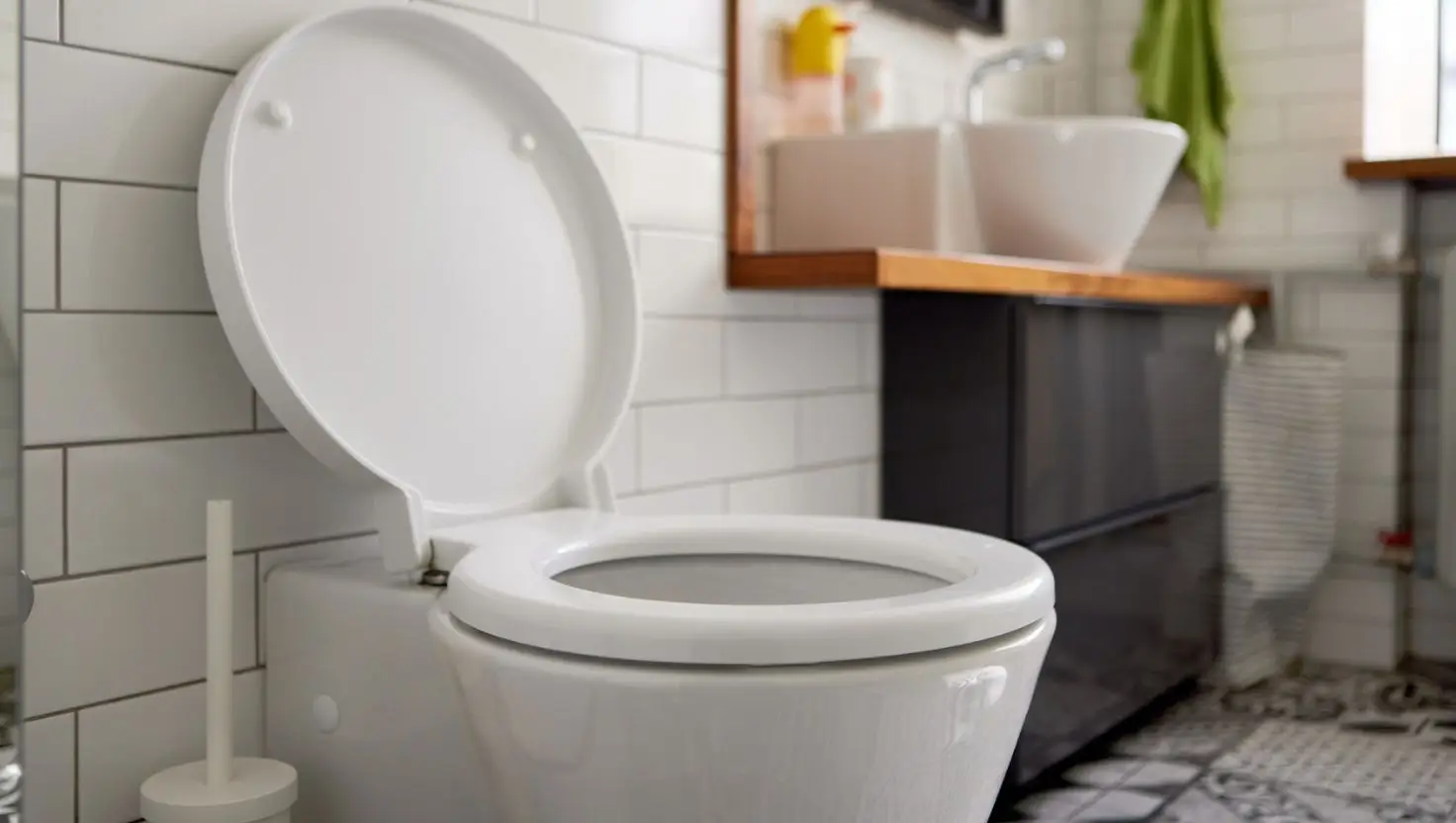 There is possibly more bacteria in your unwashed water bottle than on your toilet seat (Getty Stock Image)