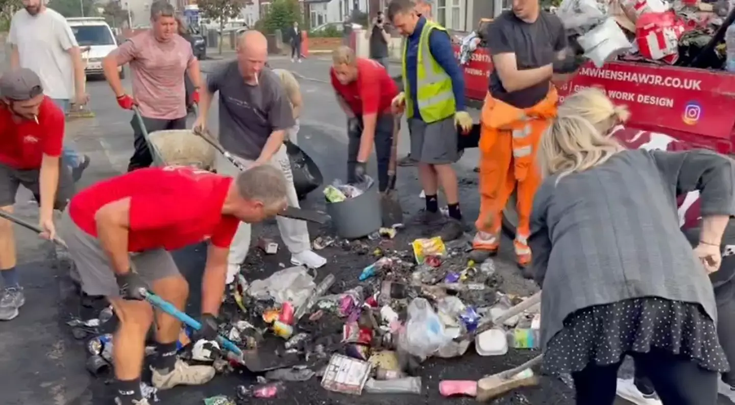 Communities in Southport working together to repair damage after riots (X/willhollis_tv)
