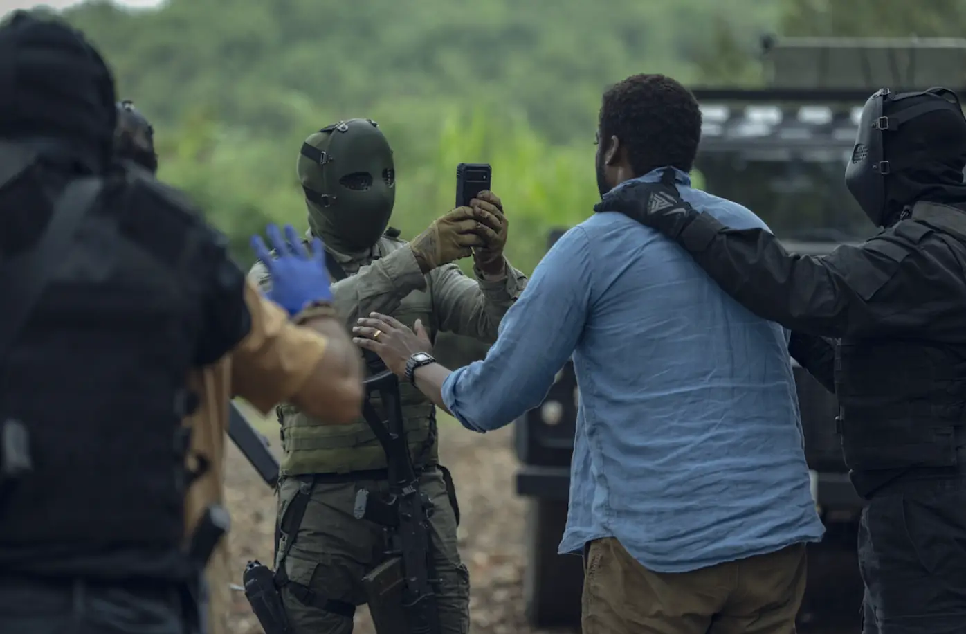 But just who the f**k are these kidnappers? (Netflix)