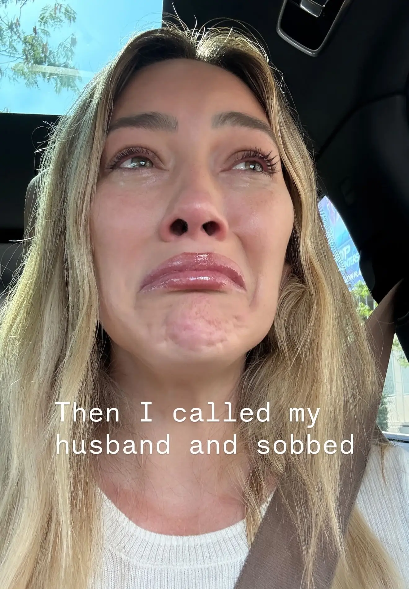 Duff took a selfie of herself crying in her car (Instagram/@hilaryduff)