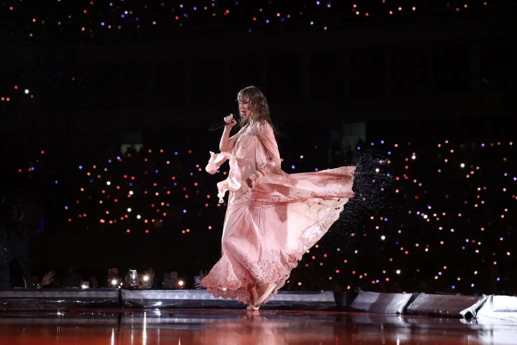 Taylor Swift performing during her Eras Tour in Rio de Janeiro.