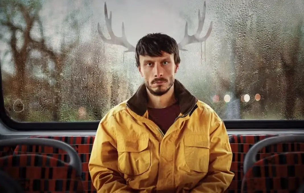 Gadd portrays himself as character 'Donny Dunn'. (Netflix)