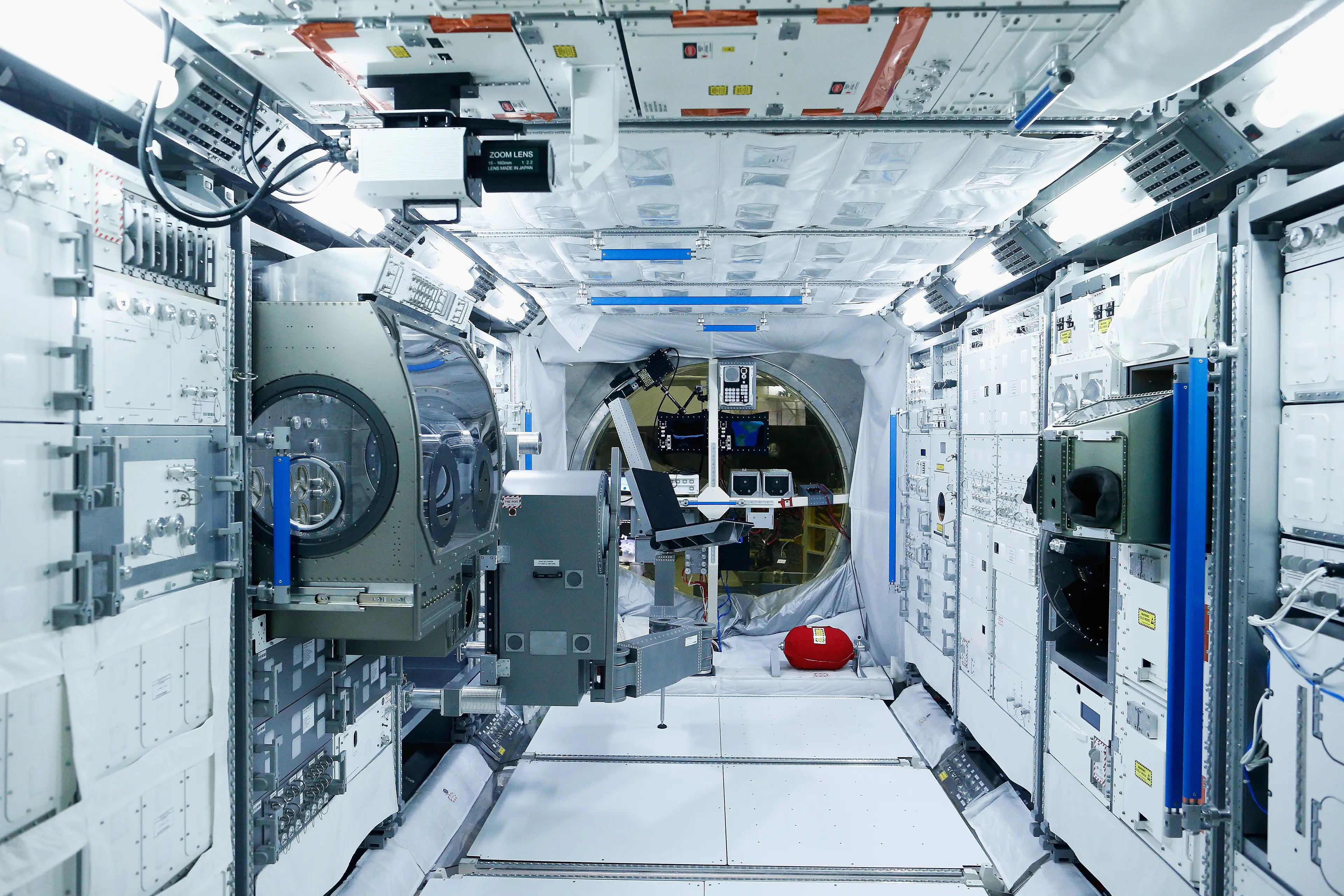 Inside the ISS (Dean Mouhtaropoulos / Getty Images)