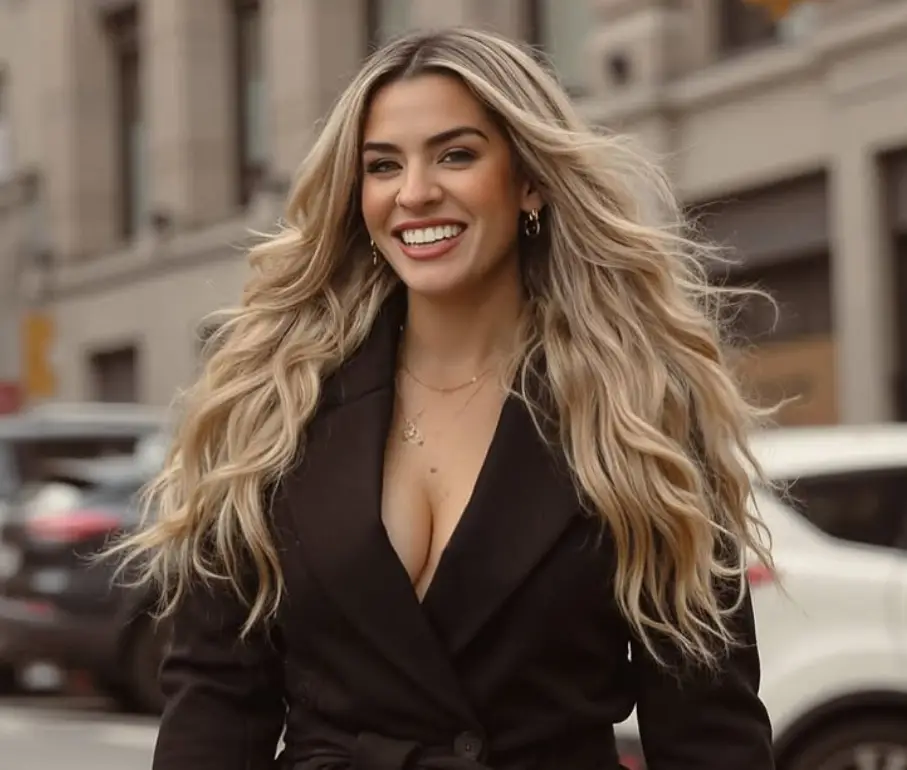 She's since left OnlyFans (Instagram/@imlucybanks)