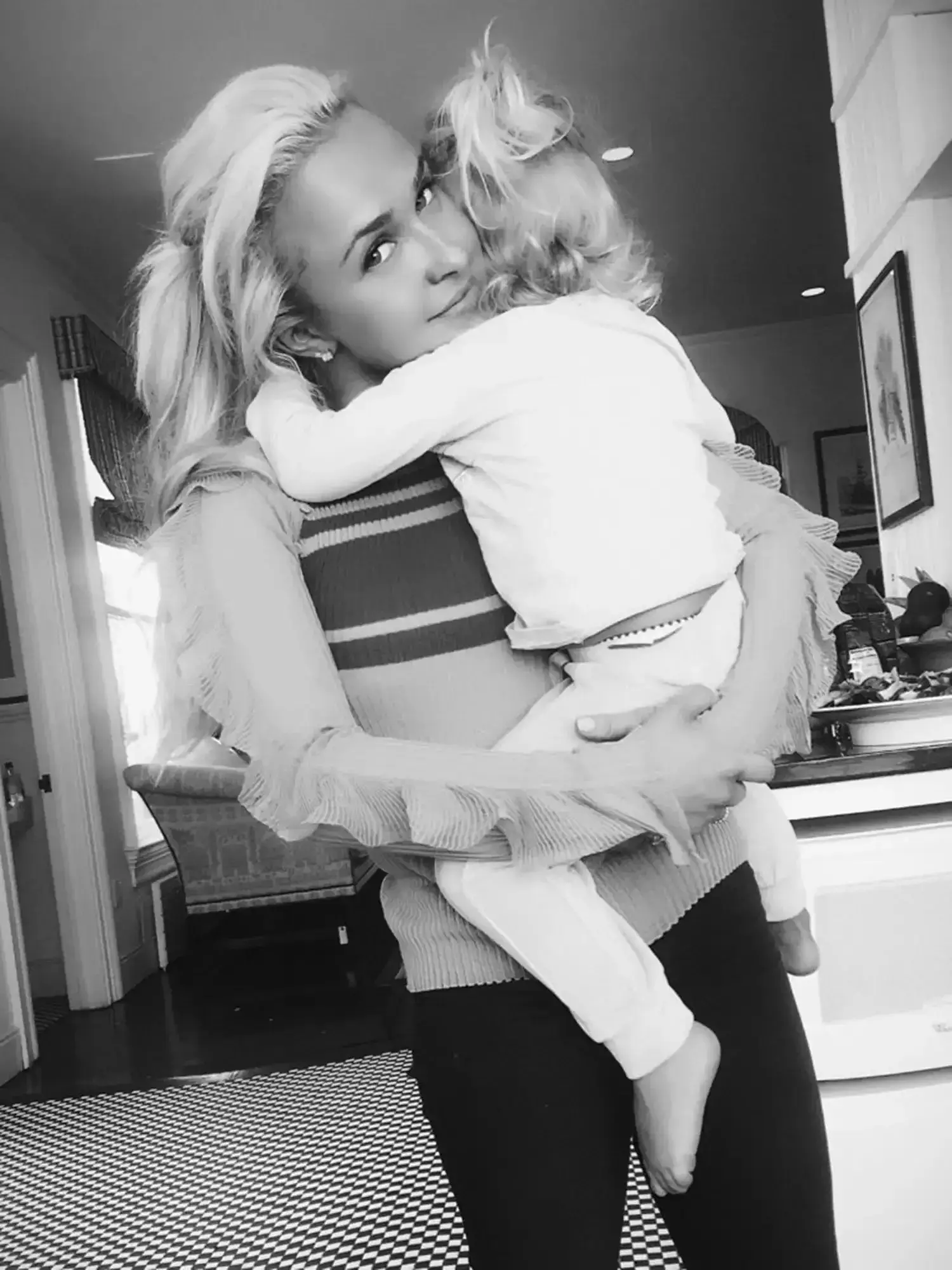 Panettiere signed custody over to Wladimir Klitschko after struggling with postpartum depression (X/@Hayden Panettiere)