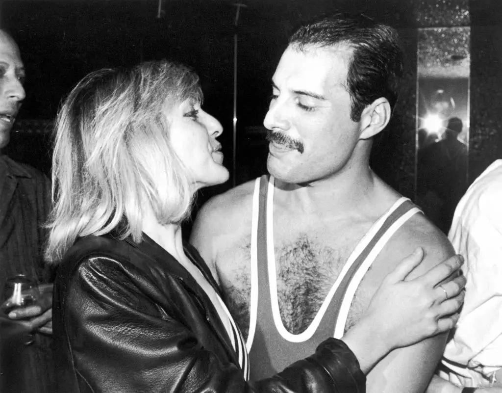 Mercury and long-term confidante Mary Austin (Dave Hogan/Getty Images)
