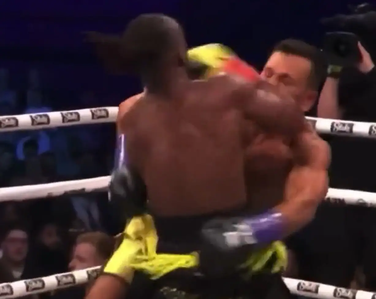 KSI's final blow against Fournier appeared to be an elbow to the face.