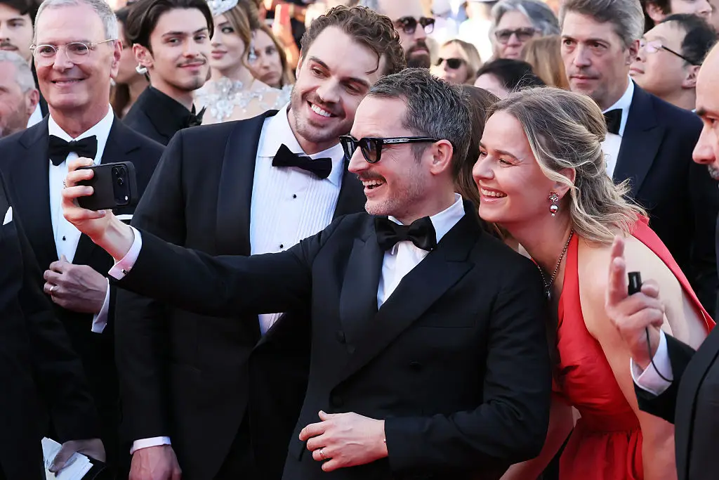 Elijah, no! You'll get in trouble! (Ernesto Ruscio/Getty Images)