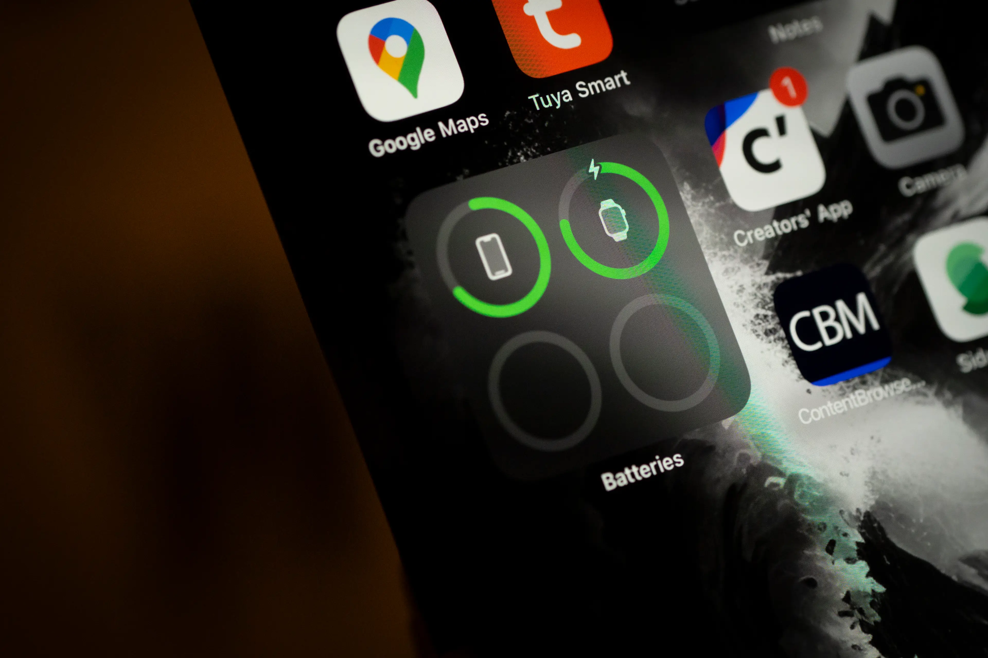 That battery life needs looking at (Jaap Arriens/NurPhoto via Getty Images)