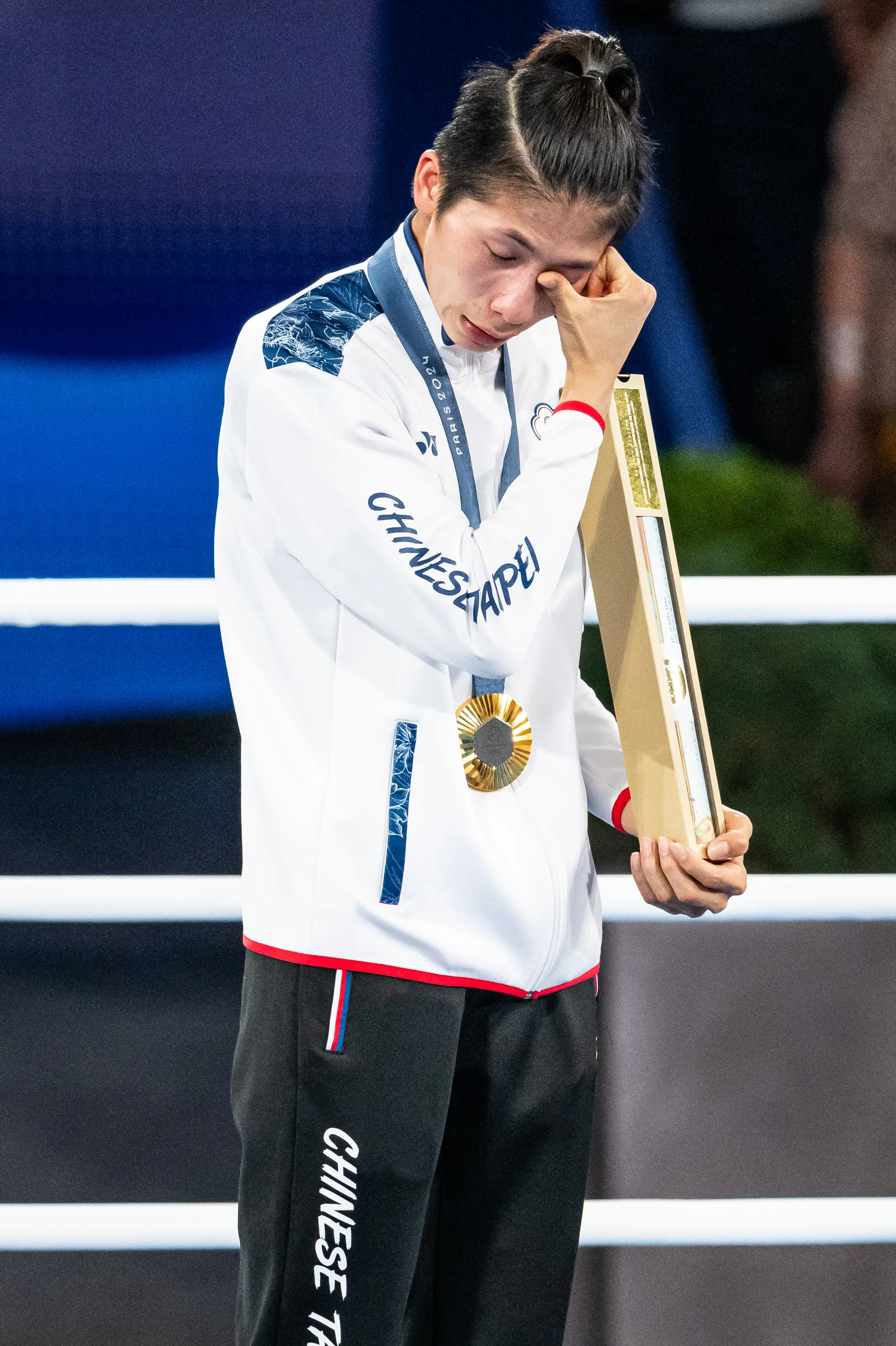 An emotional Lin Yu-ting after winning gold. (Markus Gilliar - GES Sportfoto/Getty Images)