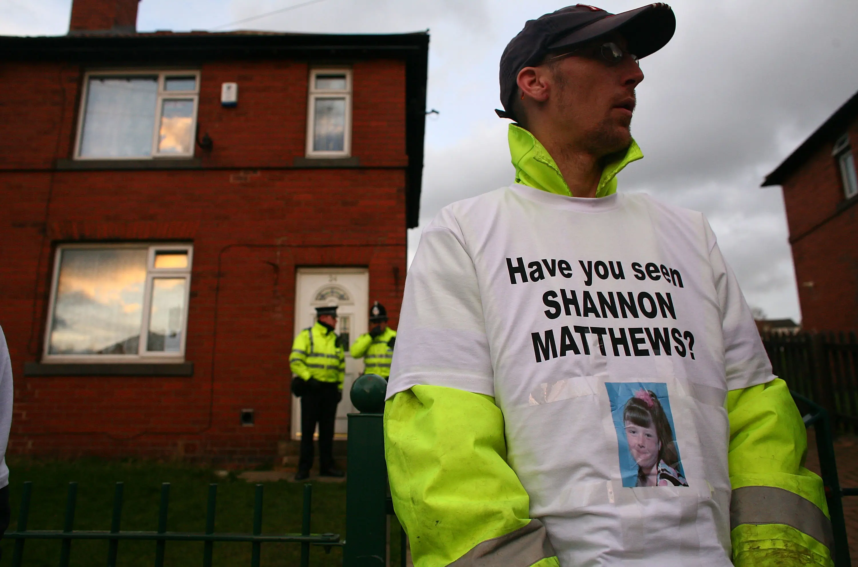 Thousands of people joined the hunt for the schoolgirl in 2008 (Christopher Furlong/Getty Images)