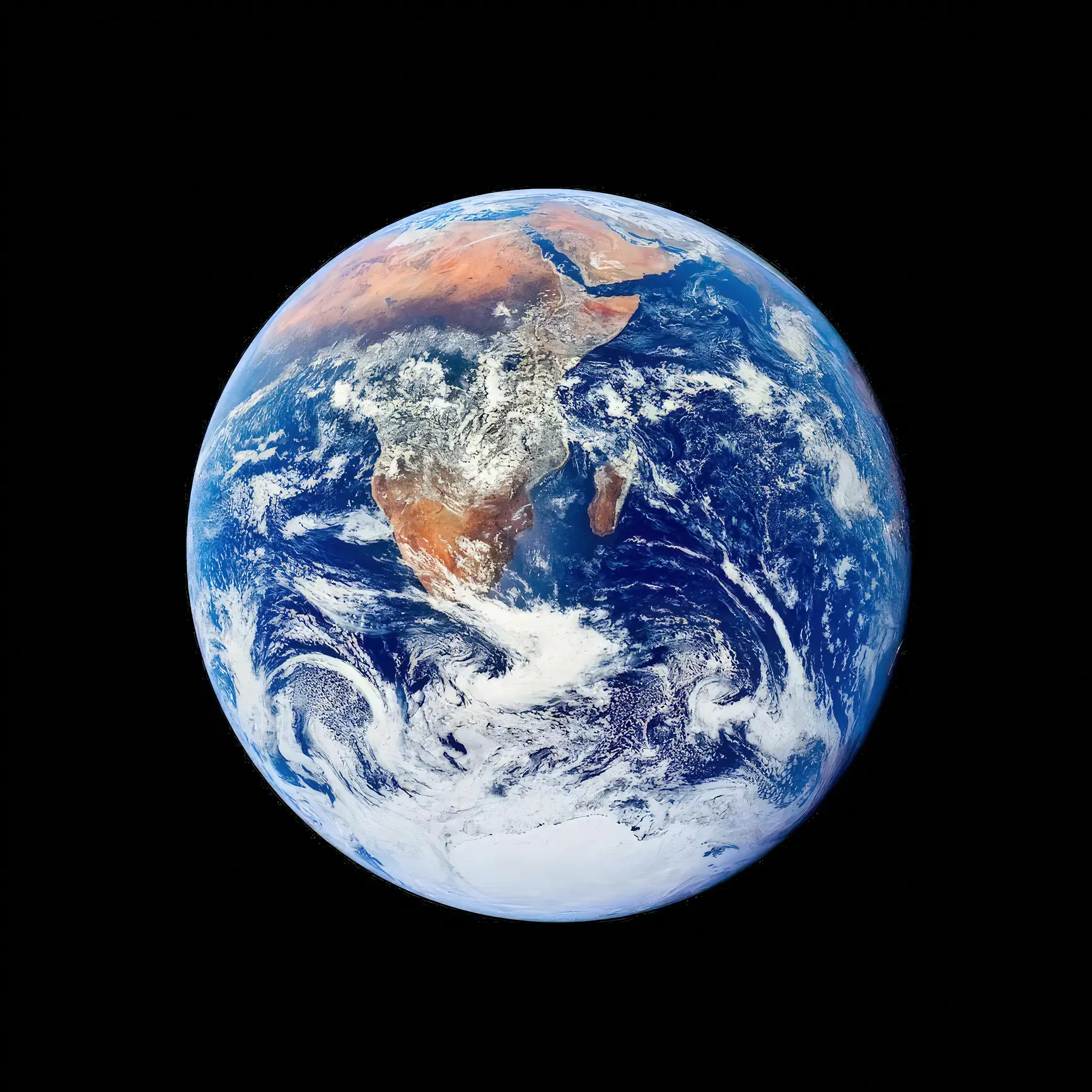 Our round earth in all its glory (Getty Images/Roberto Machado Noa)