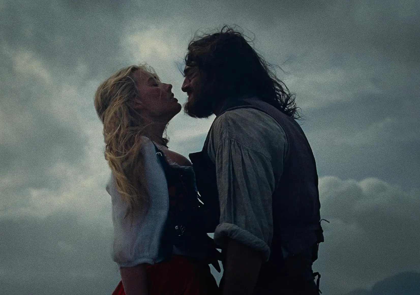 Elordi said Fennell asked if he could pick up a 50k dumbbell with one hand in preparation for the role (Warner Brothers)