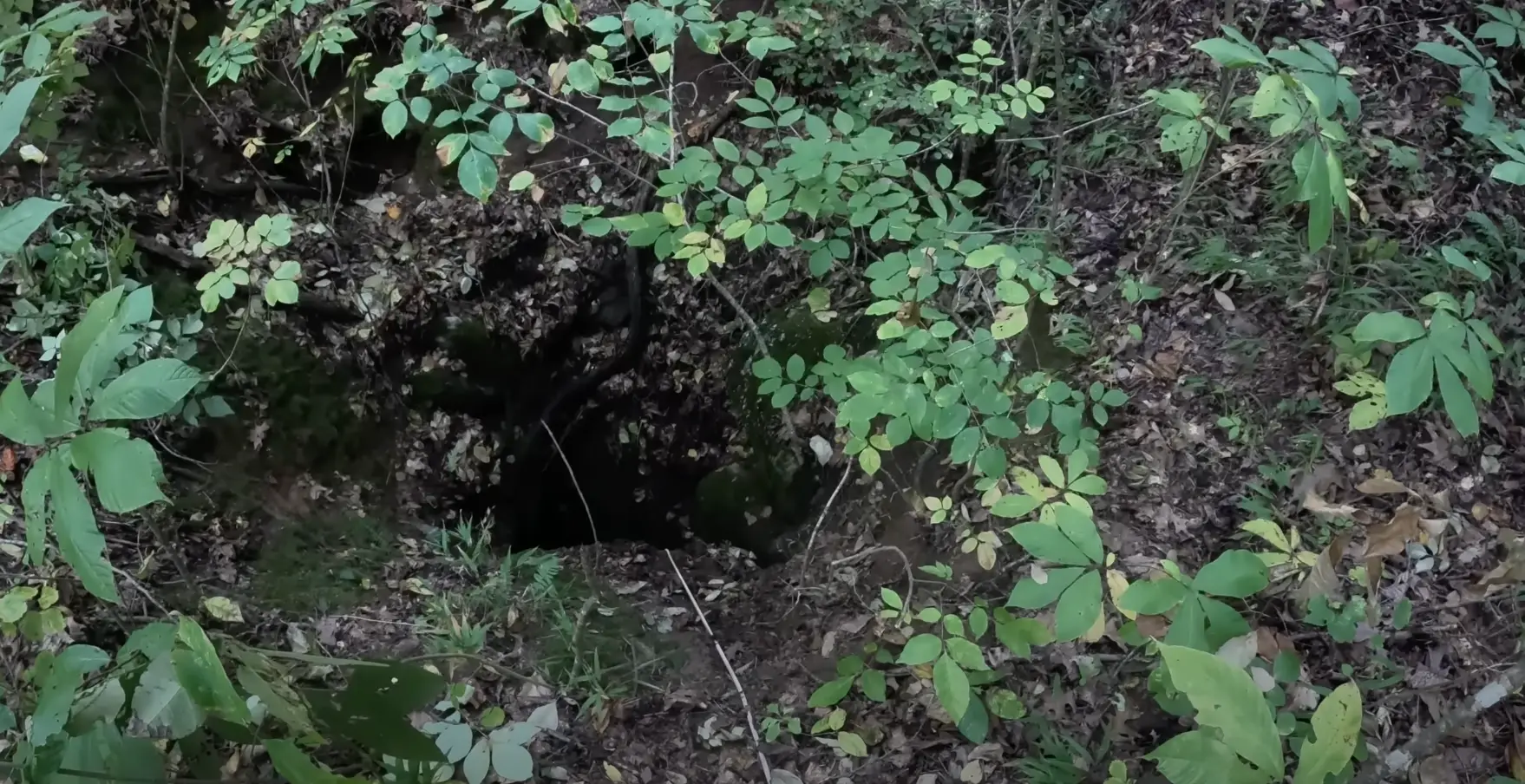 American YouTubers ActionAdventureTwins are exploring yet another dangerous cave (YouTube/ActionAdventureTwins)