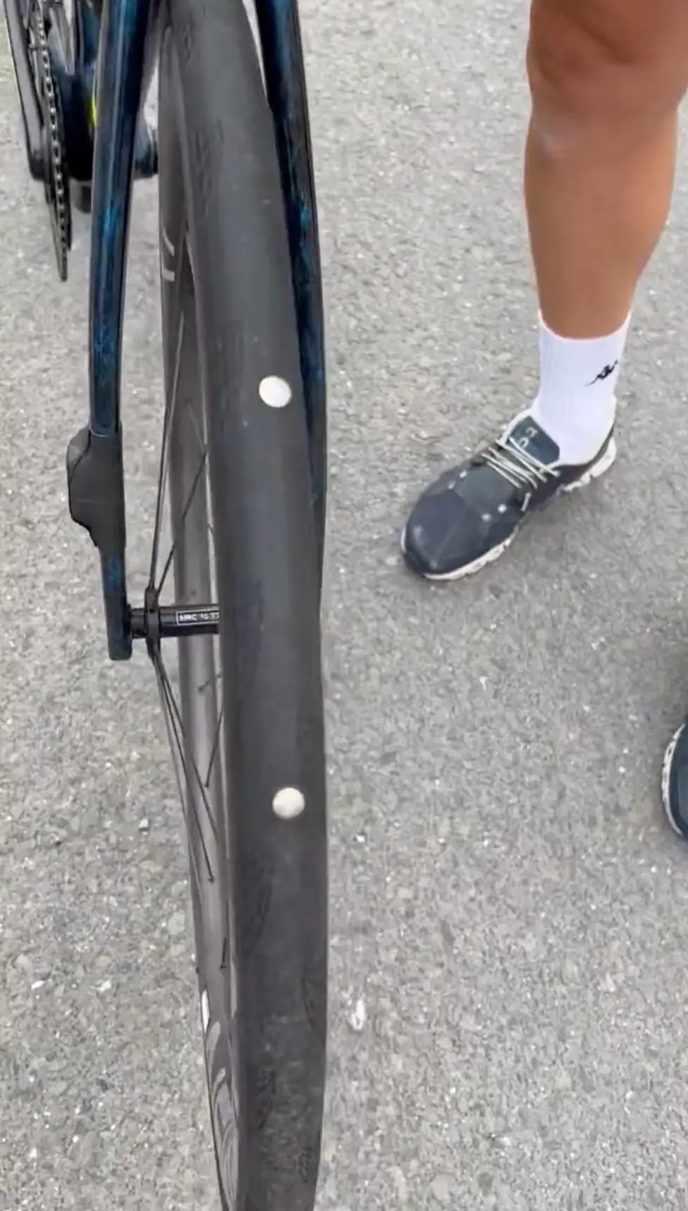 The rider branded the saboteurs 'morons'.