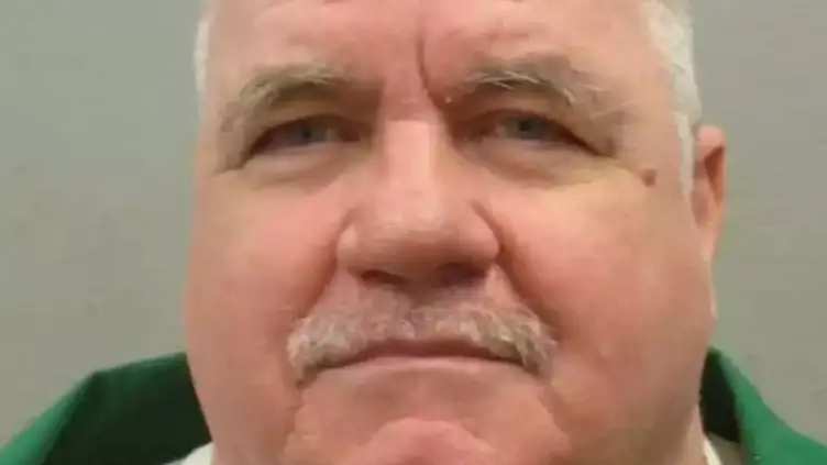Death row inmate killed by three-man firing squad after requesting the rare execution method not used for 15 years