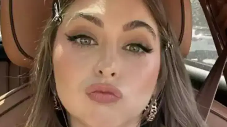 Instagram/@letrileylive