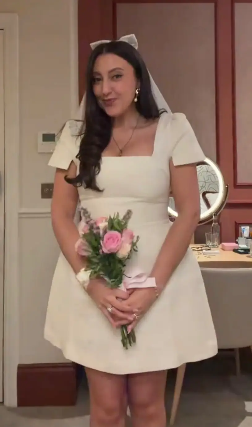Sarah was hoping that her 'close personal friend' Burnham would surprise her on her big day (TikTok/@sazburwin)