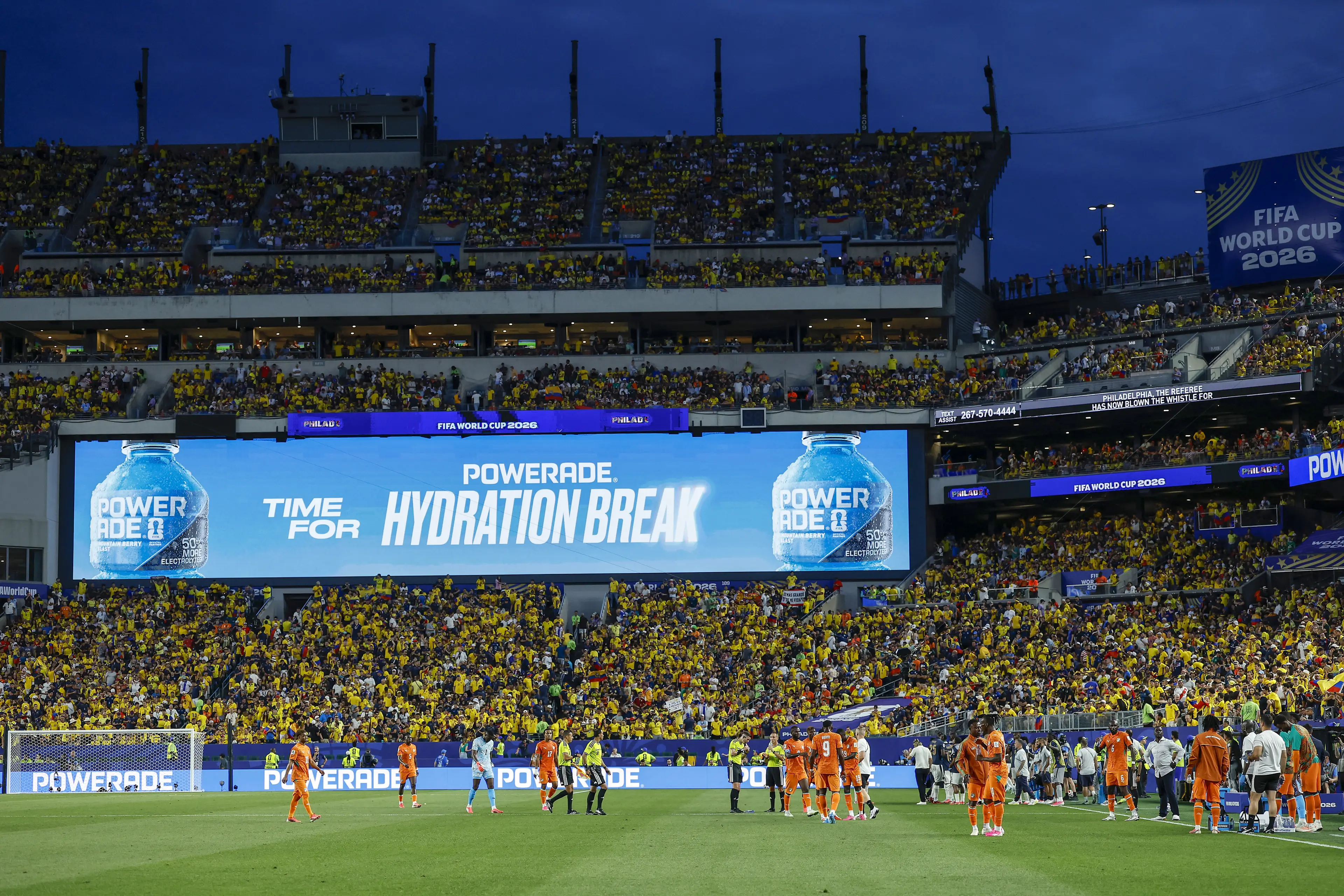Hydration breaks last three minutes. (ANP via Getty Images)