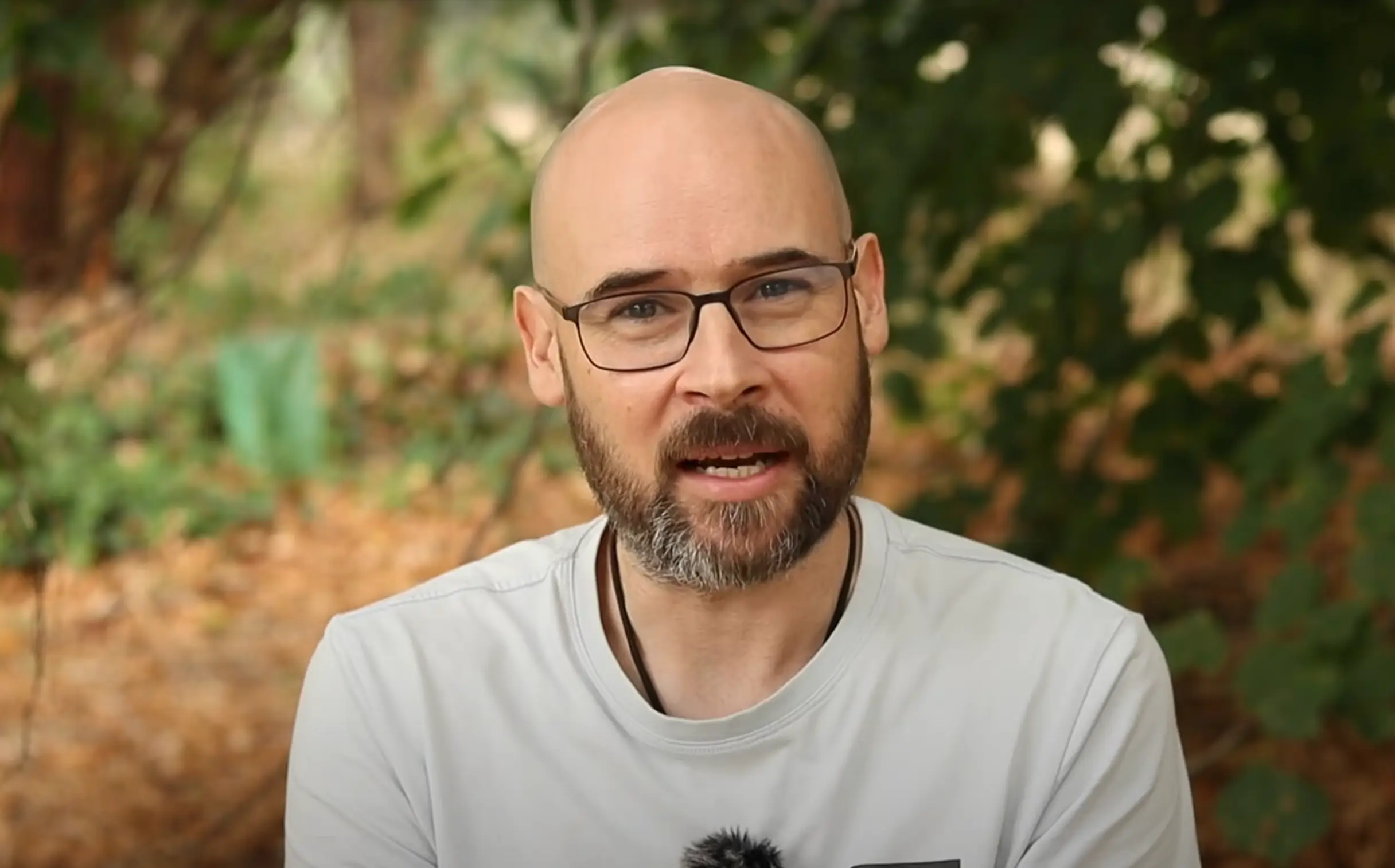 Fraser revealed his sleep has suffered due to his early onset Alzheimer's (YouTube/@YoungerOnsetDementia)