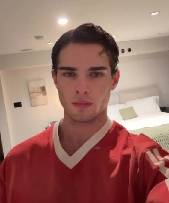The content creator is a controversial online figure (Instagram/@clavicular0)