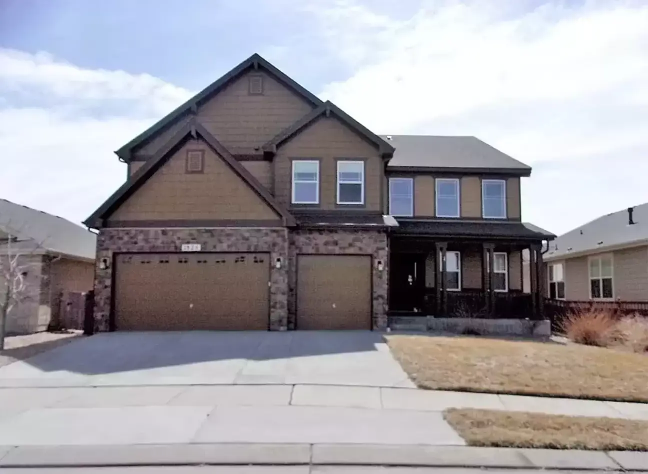 How the house looked when Chris Watts lived there.