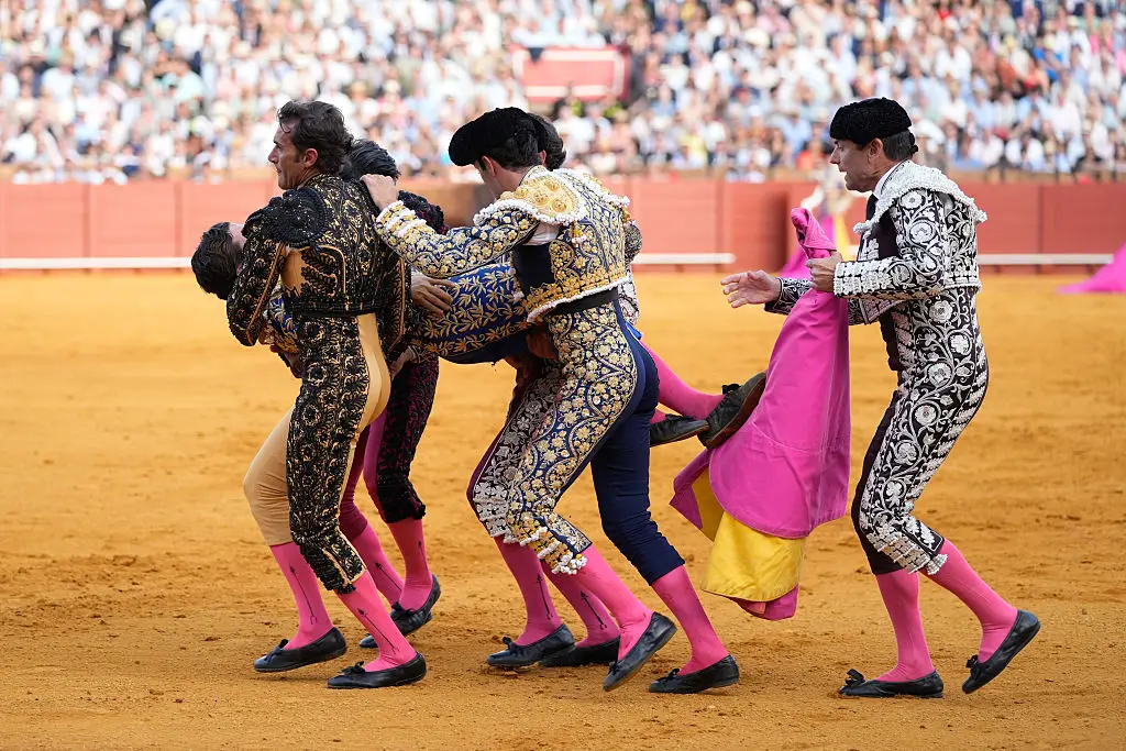 Morante de la Puebla was carried from the field by fellow matadors (Joaquin Corchero/Europa Press via Getty Images)