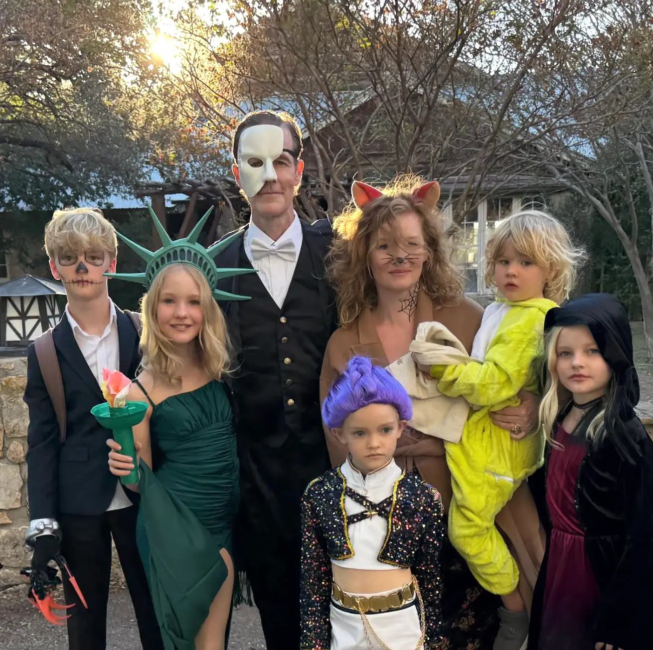 James and Kimberly had six children. (vanderkimberly/Instagram)