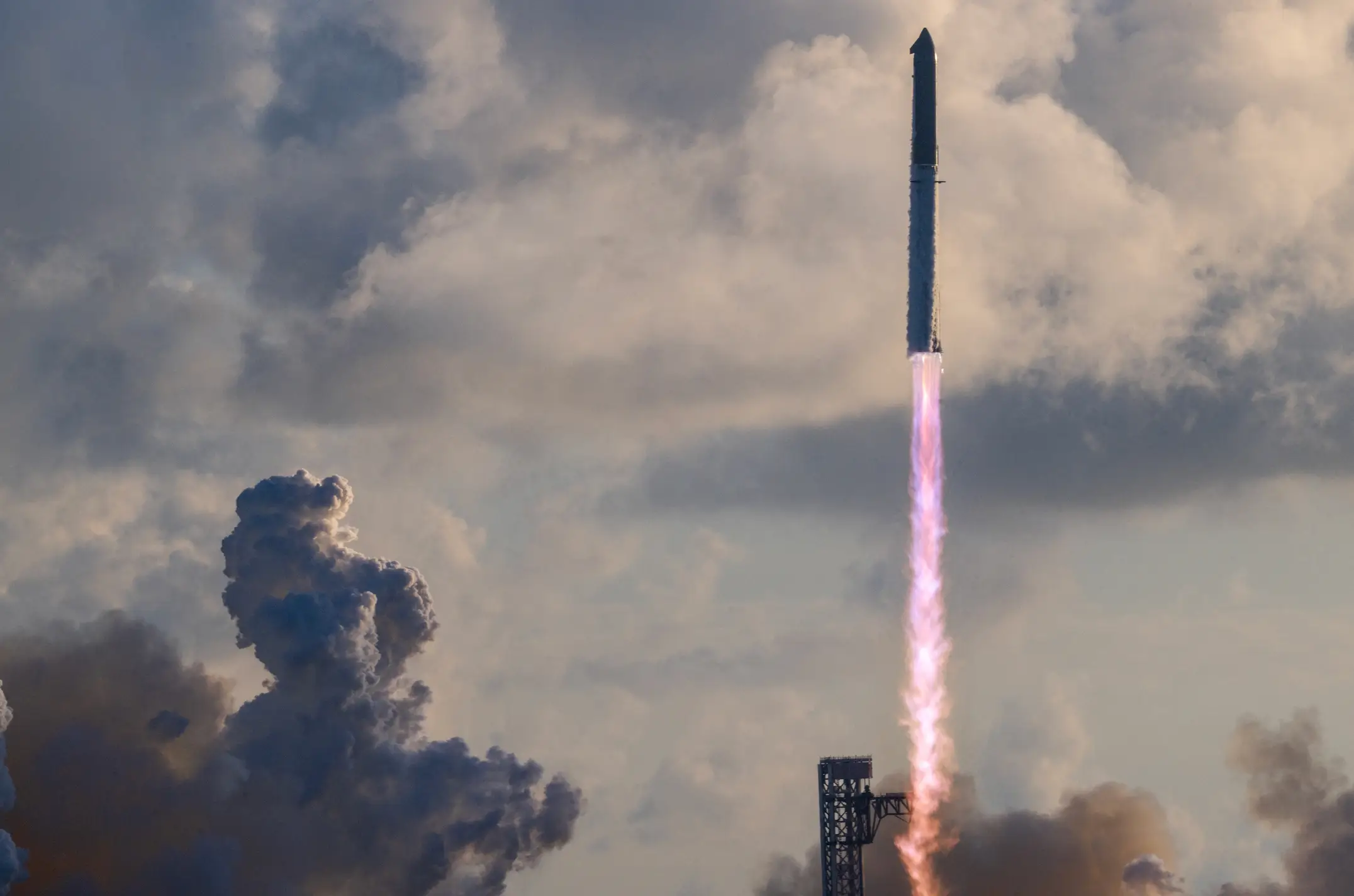 The SpaceX Starship made it into orbit for the first time (Brandon Bell/Getty Images)