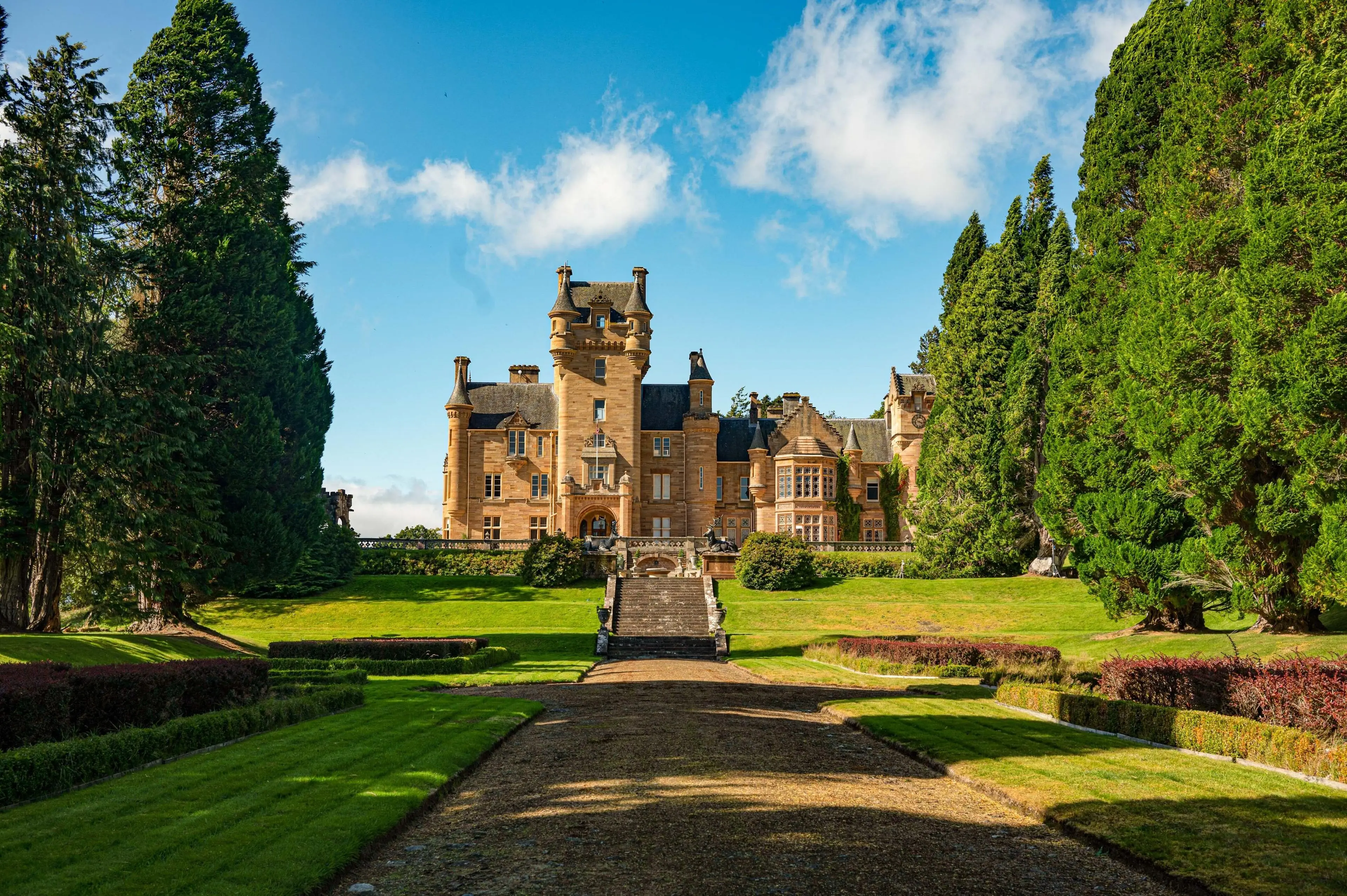 The contestants doesn't actually stay at Ardross Castle (BBC)