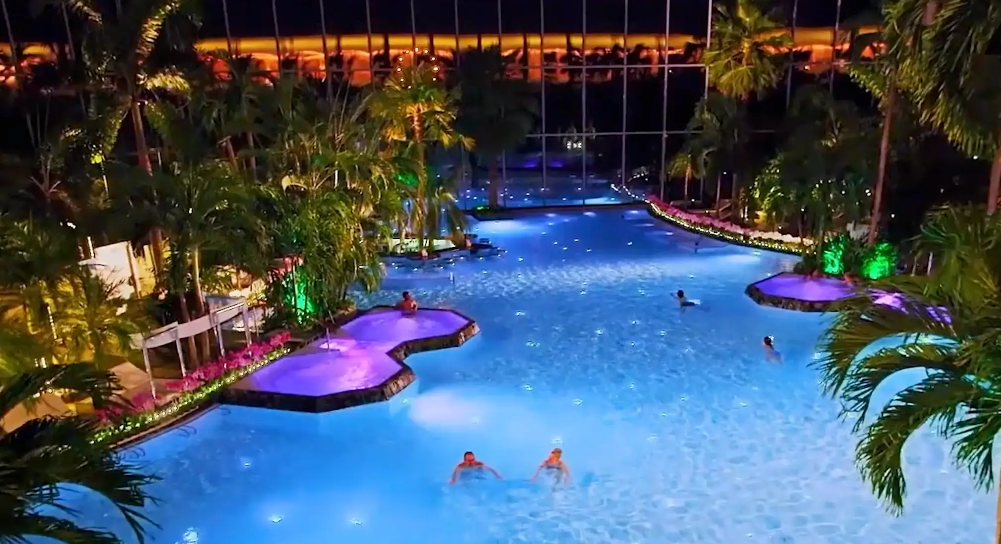 The park is expected to bring in £4.5bn and create 1,200 jobs.