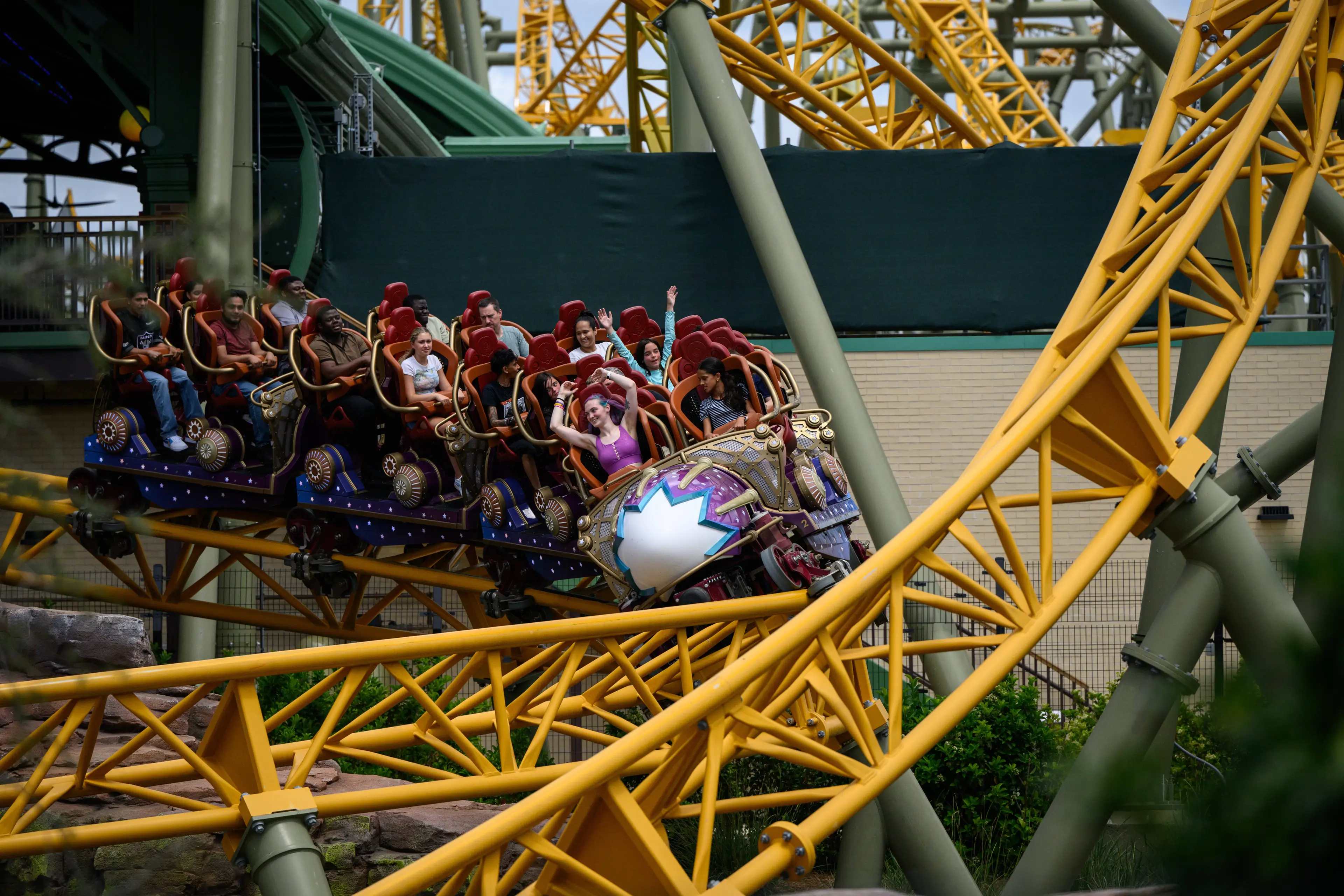 They have criticised the lack of shoulder restraint (Thomas Simonetti/Bloomberg via Getty Images)