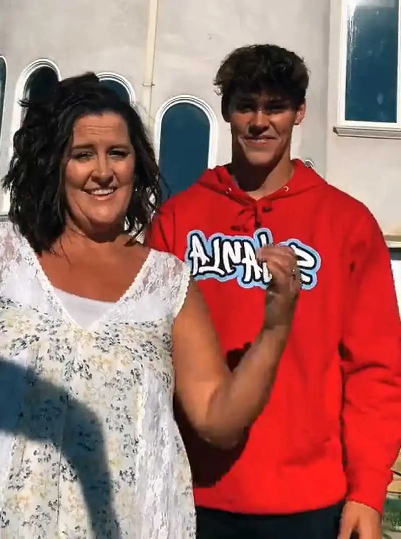 Amy and Noah Beck. (TikTok/Noah Beck)