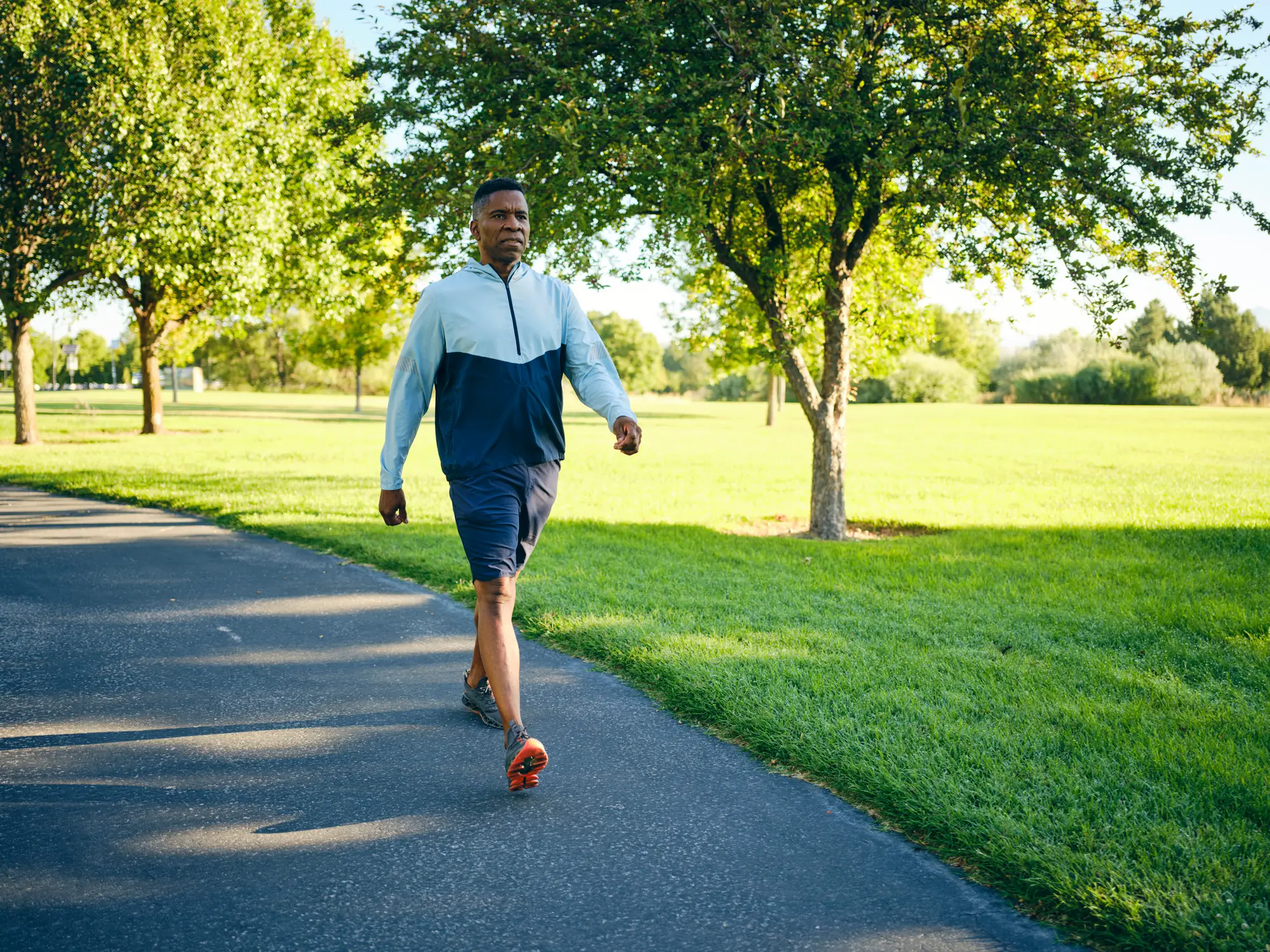 It involves alternating between slow and brisk walking. (Getty Stock Image)