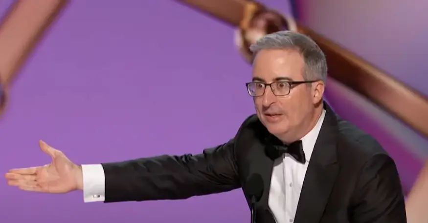 Comedian John Oliver was cut off mid-speech as he started to talk about his dead dog (ABC)