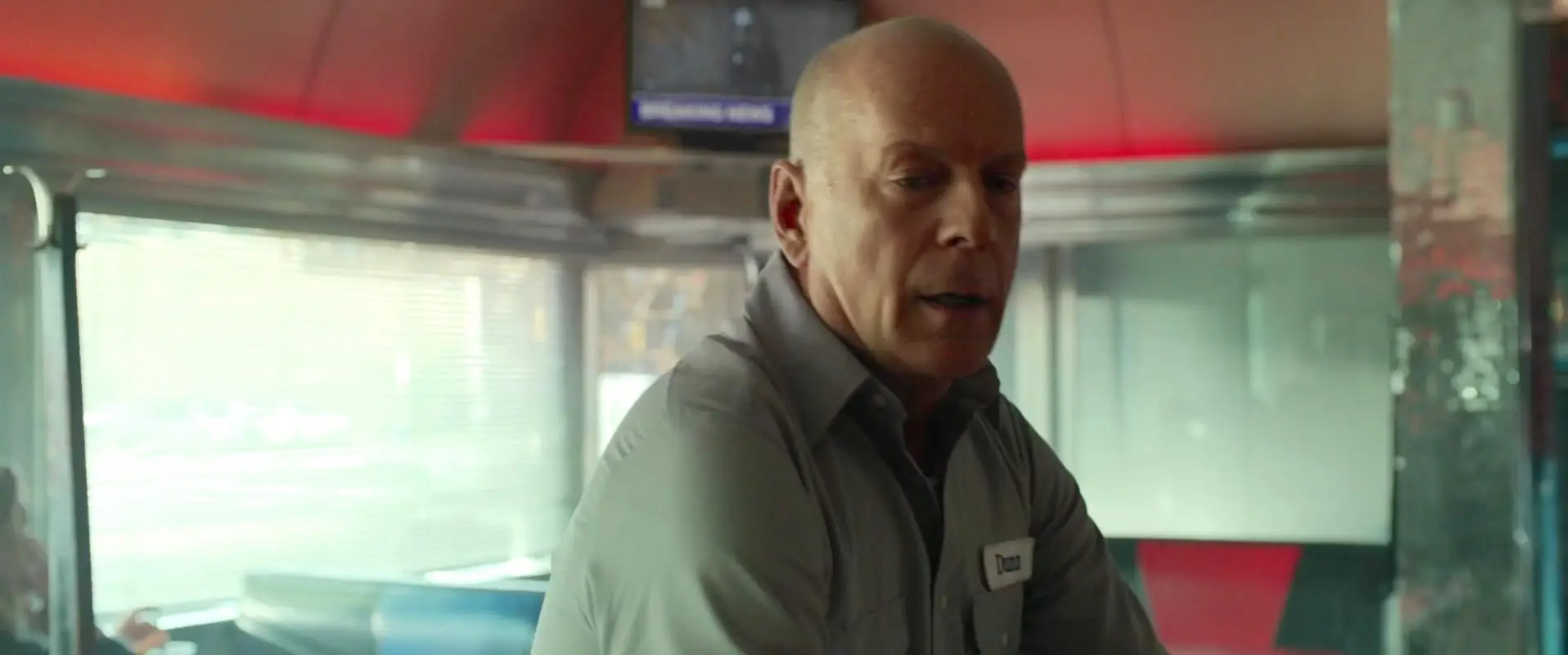 Bruce Willis has a stealth cameo at the end of Split, revealing it was a secret sequel to Unbreakable (Universal)