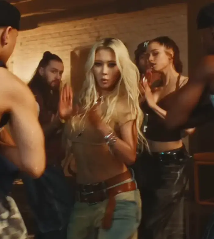 Shiloh is carving out a dance career for herself. (Starship Entertainment/YouTube)