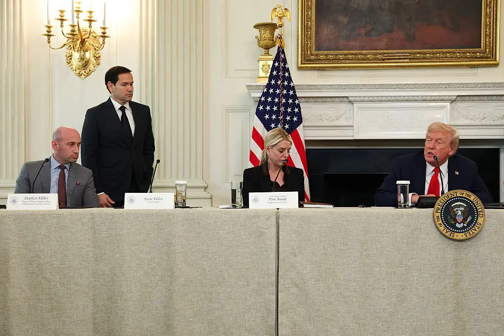 Marco Rubio handed president Trump a note during the White House event (Anna Moneymaker/Getty Images)