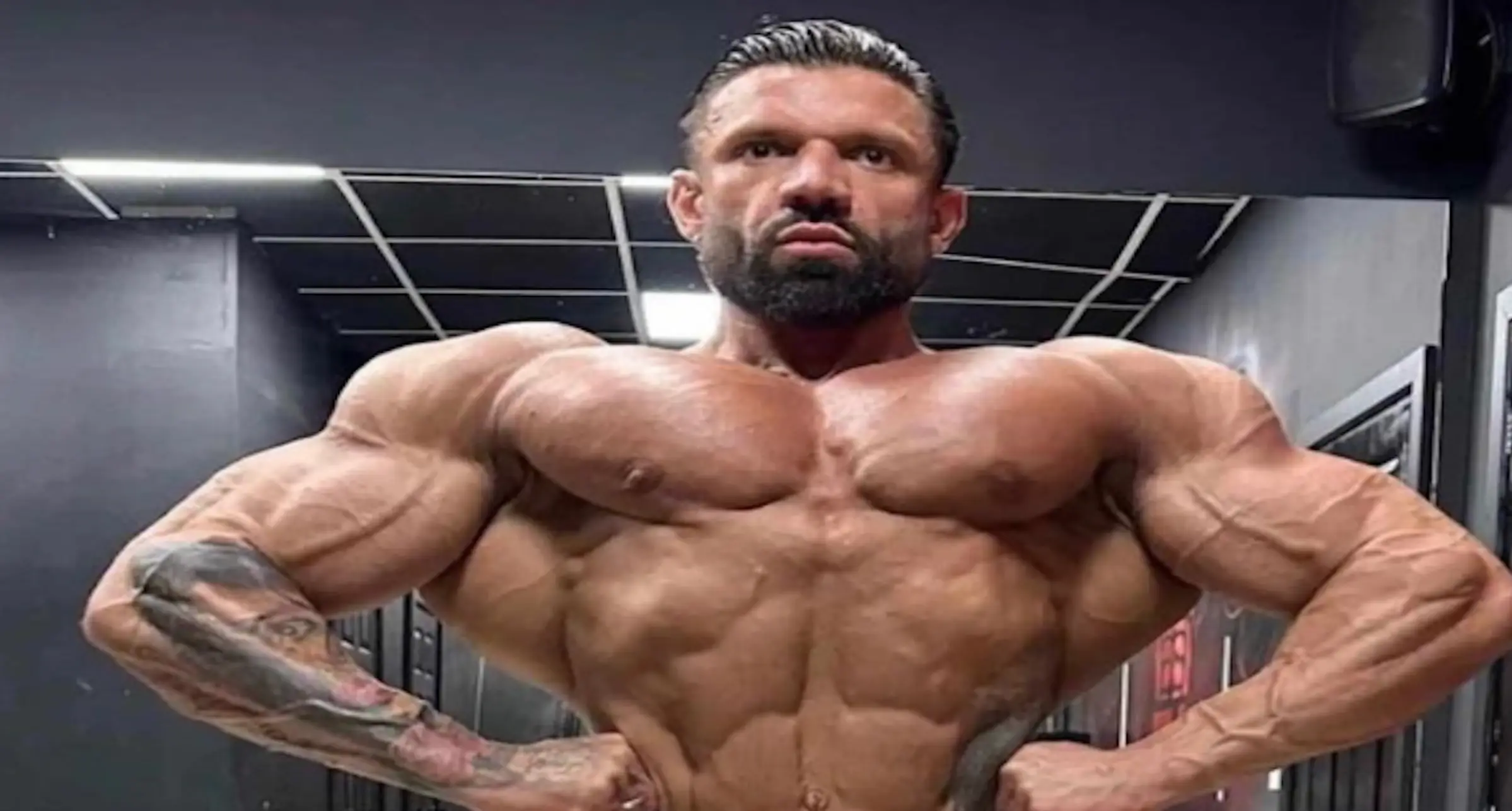 Neil Currey has died at the age of 34.