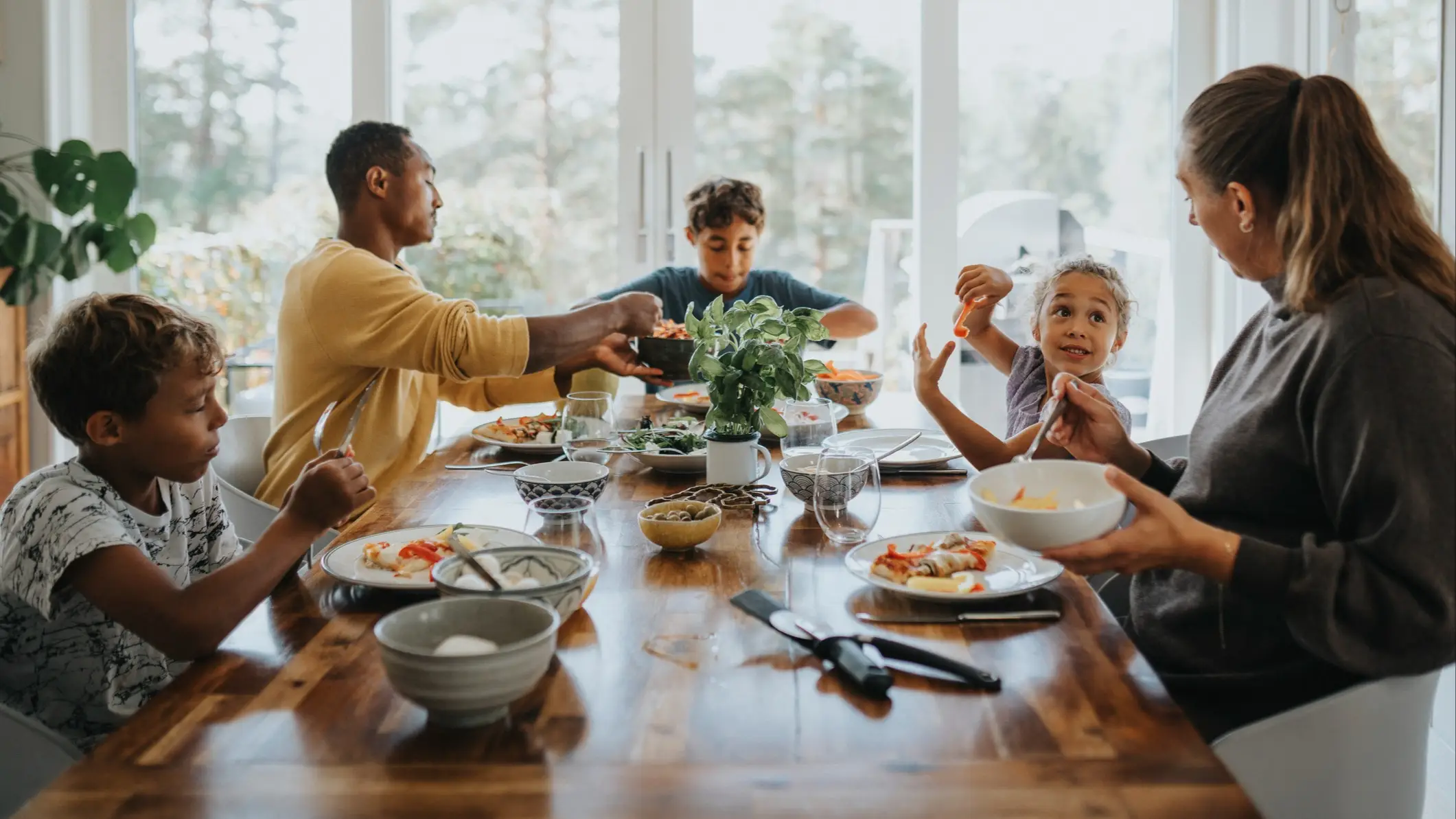 Family suffer horrific death after they ate leftovers for breakfast