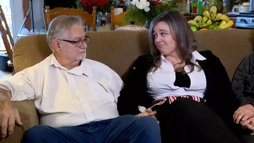 Michelle and her father reuniting after four decades (WLKY)