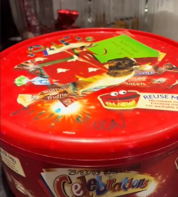 Look at that absolute unit, and the Galaxy Truffle on the lid. Better times.