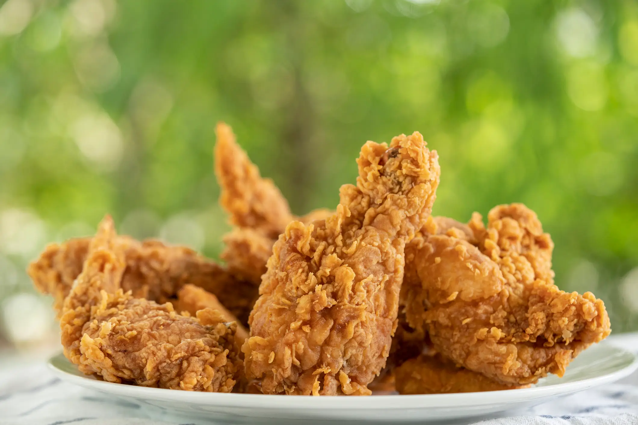Breadcrumbs belong on fried chicken (Getty Stock Images)
