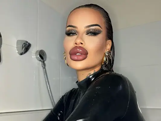 Fetisch Barbie's look has seen her develop a devoted following online. (Instagram/ @fetischbarbie)