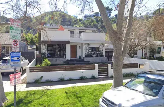 The house as undergone a huge transformation. (Google Maps)