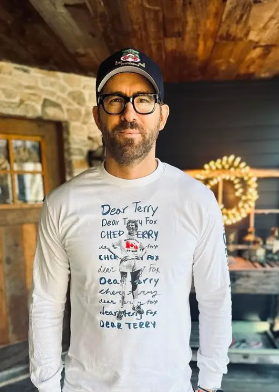 Ryan Reynolds has set his sights on purchasing a second sports team.